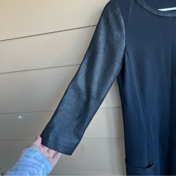 Theory Black Long Sleeve Dress - Women's Size XS Modest Contemporary Office - Picture 3 of 4